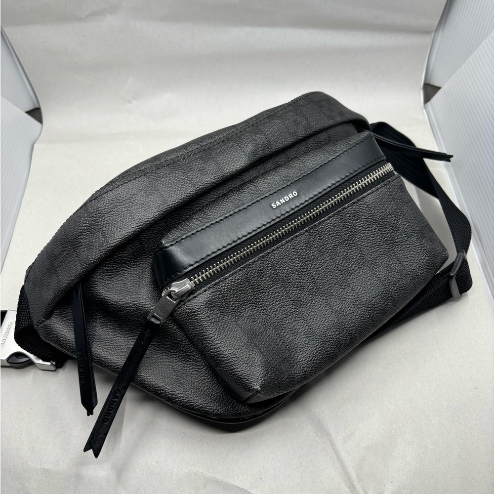 Used. SANDRO
Cross Print Belt Bag